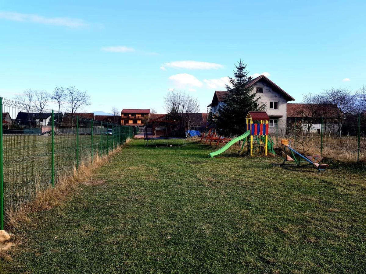 Pensiunea Casa Zarnesteana Hotel Zarnesti Luaran gambar